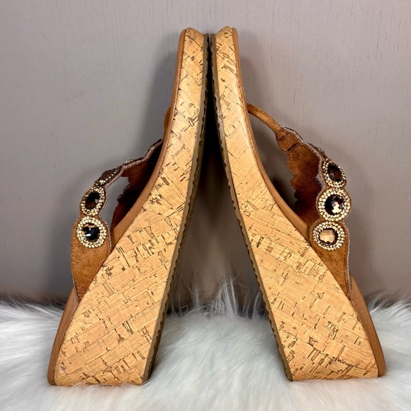 SKECHERS  Cork Style Wedge Thong Sandal - Picture 7 of 15